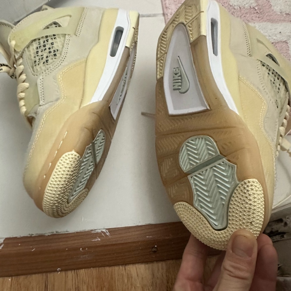 Nike off white shoe